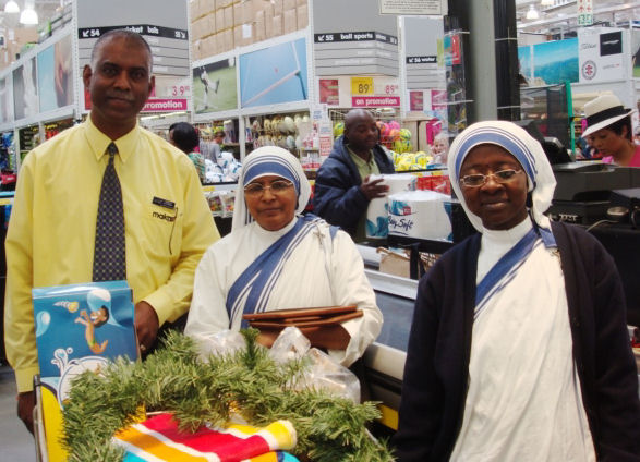 Mother Teresa Nuns and Makro manager